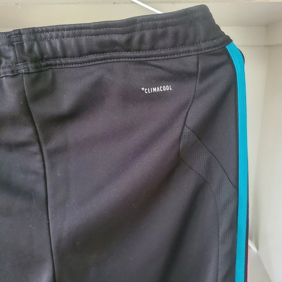 Adidas XS joggers.pink/ blue stripes, many details, zippers on pockets and cuffs - Picture 6 of 6